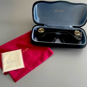 Gucci Women's Sunglasses, Style GG0141SN 53. New.
